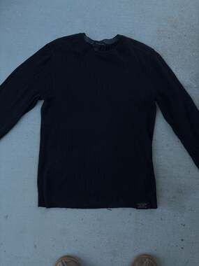 Calvin Klein Jeans Men's Black Ribbed Knit Long Sleeve Crewneck Sweater